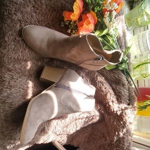 Express tan booties
